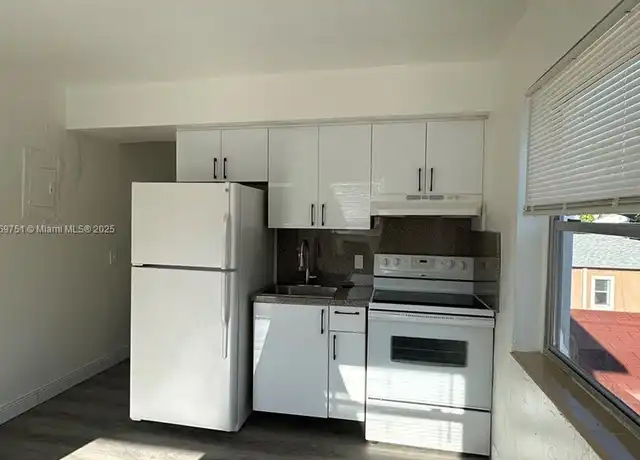 Property at 660 NE 87th St Unit 2, Miami Shores, FL, 33138, 1 bed, 1 bath, [object Object]
