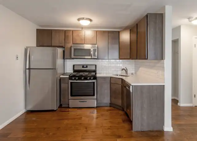 Property at 2205 Bryant Ave S Unit 5, Minneapolis, MN, 55405, 1 bed, 1 bath, [object Object]