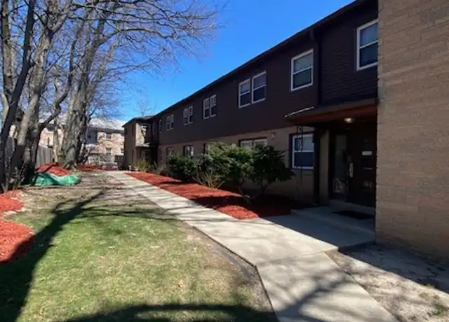 Property at 3400 N Gordon Pl Unit 3400-8, Milwaukee, WI, 53212, 1 bed, 1 bath, [object Object]