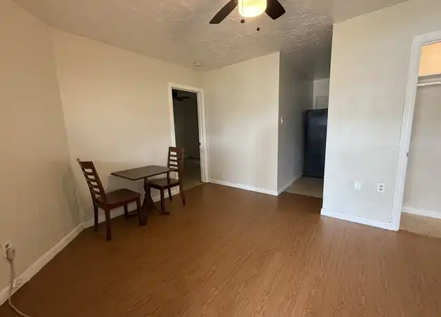 Property at 1515 9th Ave W Unit 8, Bradenton, FL, 34205, 1 bed, 1 bath, [object Object]