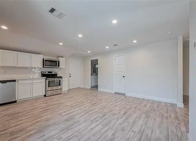 Property at 7212 Corpus Christi St Unit B, Houston, TX, 77020, 2 beds, 1 bath, [object Object]