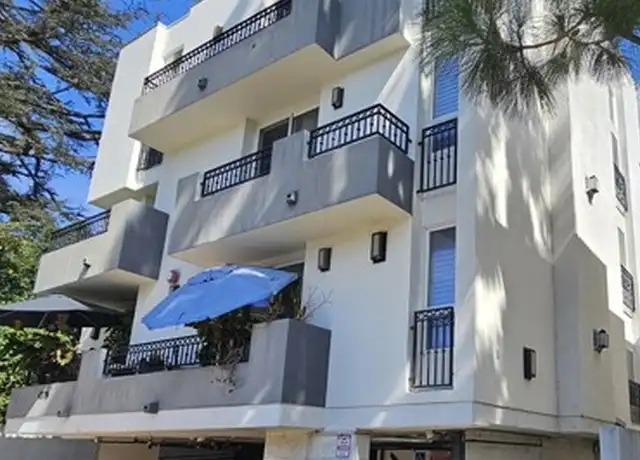 Property at 4374 Troost Ave #102, Studio City, CA, 91604, 2 beds, 2.5 baths, [object Object]