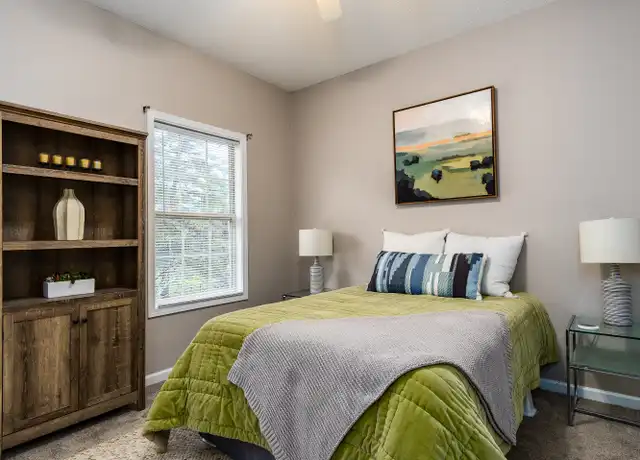 Property at 885 W Main St Unit 202, Johnson City, TN, 37604, 1 bed, 1 bath, [object Object]