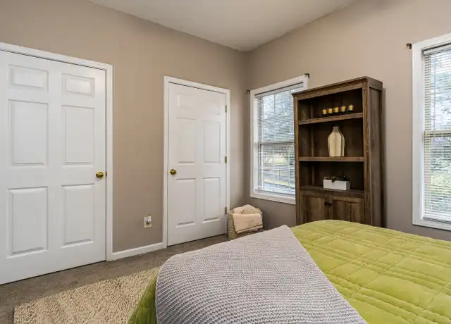 Property at 885 W Main St Unit 202, Johnson City, TN, 37604, 1 bed, 1 bath, [object Object]