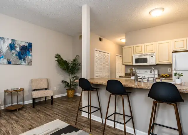 Property at 885 W Main St Unit 202, Johnson City, TN, 37604, 1 bed, 1 bath, [object Object]