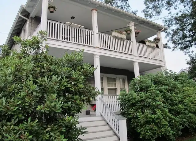 Property at 124-126 Cleveland Ave Unit 2, Braintree, MA, 02184, 2 beds, 1 bath, [object Object]