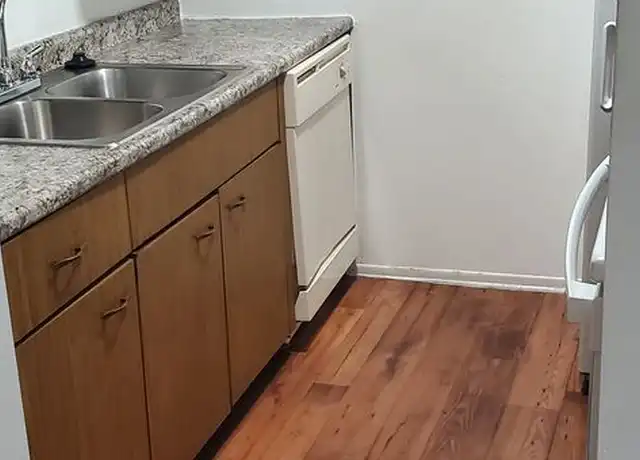 Property at 1856 Sunset Ave Unit 110, Cincinnati, OH, 45238, 1 bed, 1 bath, [object Object]