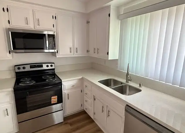 Property at 8364 Manitoba St Unit 08, Playa Del Rey, CA, 90293, 1 bed, 1 bath, [object Object]