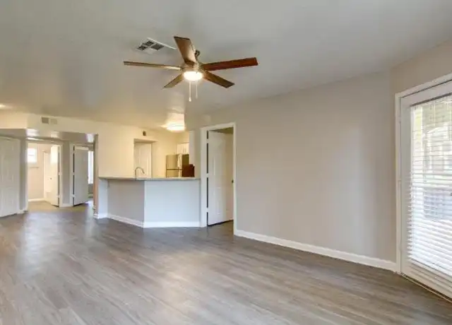 Property at 110 E Greenway Pkwy, Phoenix, AZ, 85022, 1 bed, 1 bath, [object Object]