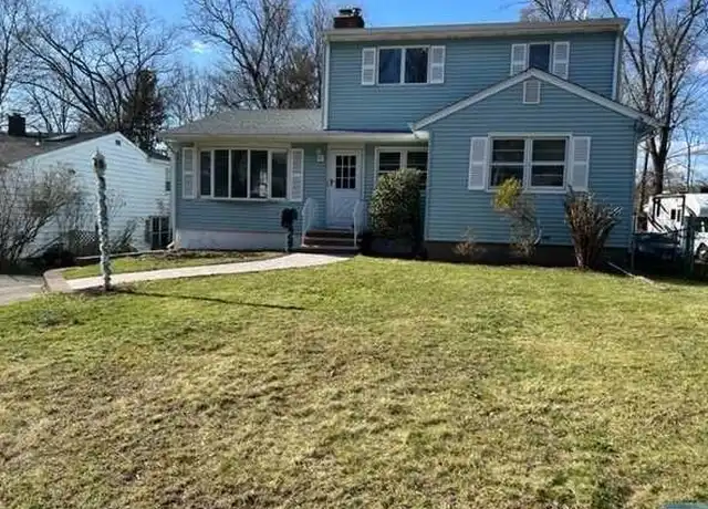 Property at 107 Hiawatha Blvd, Oakland, NJ, 07436, 4 beds, 2 baths, [object Object]