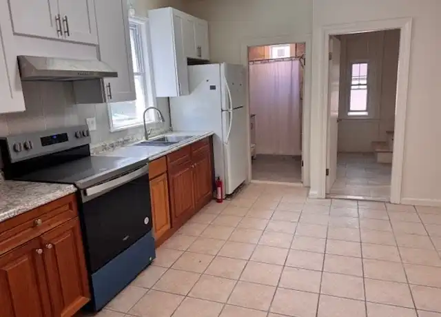 Property at 193 Madison St Unit 2, Malden, MA, 02148, 5 beds, 2 baths, [object Object]