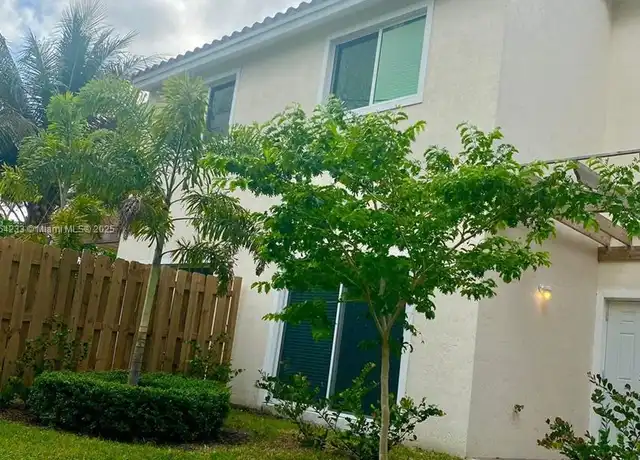 Property at 2208 SW 3rd Ave, Fort Lauderdale, FL, 33315, 3 beds, 2.5 baths, [object Object]