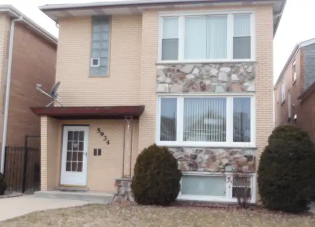 Property at 5934 S Kolin Ave Unit 1, Chicago, IL, 60629, 3 beds, 1 bath, [object Object]