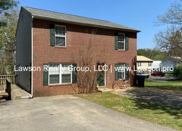 Property at 5506 Woodland Ln Unit Woodland 5506, Cave Spring, VA, 24018, 2 beds, 1.5 baths, [object Object]