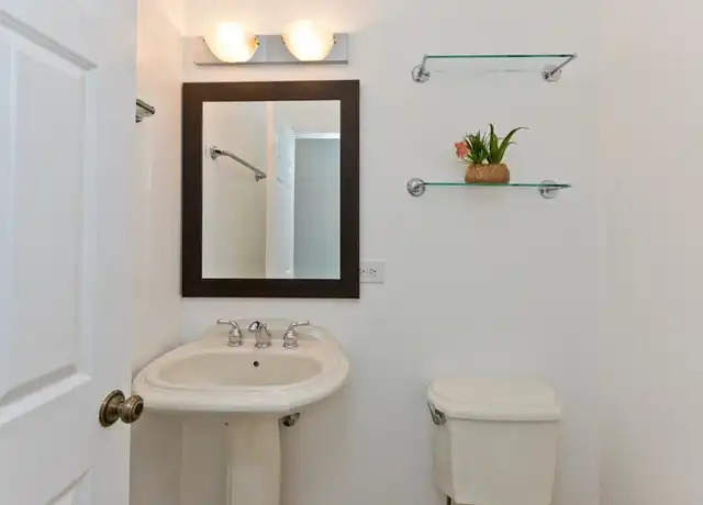 Property at 854 W Erie St Unit 3E, Chicago, IL, 60642, 3 beds, 2 baths, [object Object]