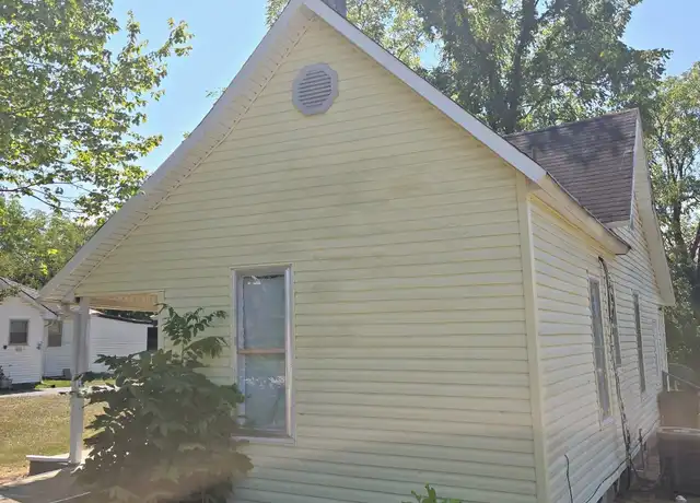 Property at 213 Garfield St, McMinnville, TN, 37110, 3 beds, 1 bath, [object Object]