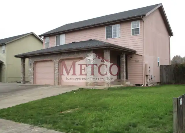 Property at 702 N Cloverleaf Loop Unit 702, Springfield, OR, 97477, 3 beds, 1.5 baths, [object Object]