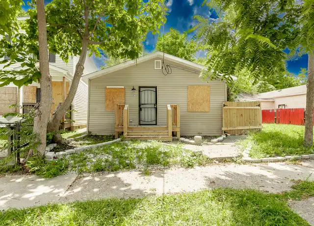 Property at 1722 Gallagher St, Louisville, KY, 40210, 6 beds, 2 baths, [object Object]