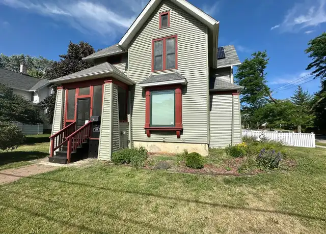 Property at 805 Augusta Ave, Elgin, IL, 60120, 4 beds, 2 baths, [object Object]