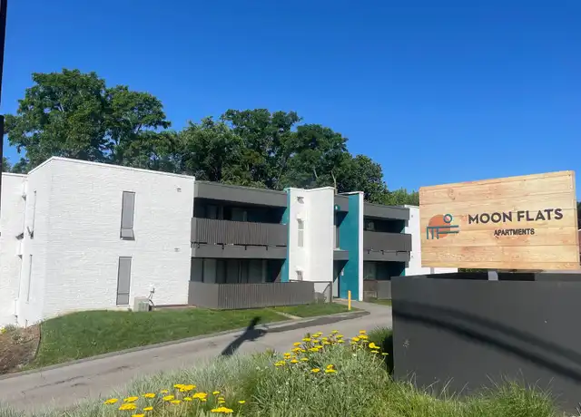 Property at Moon Flats Apartments in Moon Township - 408 Sharon Rd, Coraopolis, PA, 15108, 2 beds, 1 bath, [object Object]