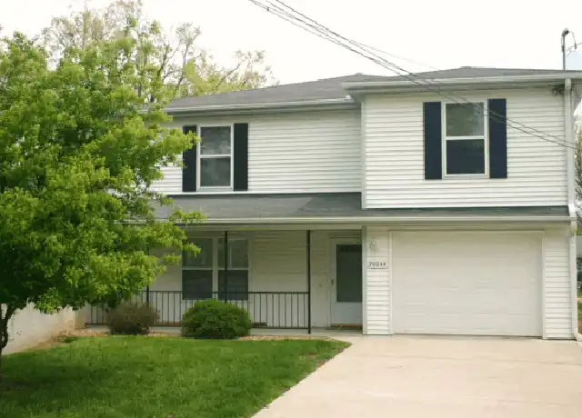 Property at 2004 4th Ave Unit A, Leavenworth, KS, 66048, 3 beds, 2.5 baths, [object Object]
