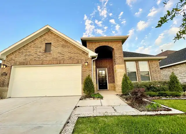 Property at 8319 Divot Trce, Fulshear, TX, 77441, 3 beds, 2 baths, [object Object]