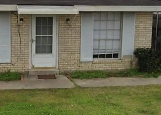 Property at 123a Danos Ln Unit B, Belle Chasse, LA, 70037, 3 beds, 1.5 baths, [object Object]
