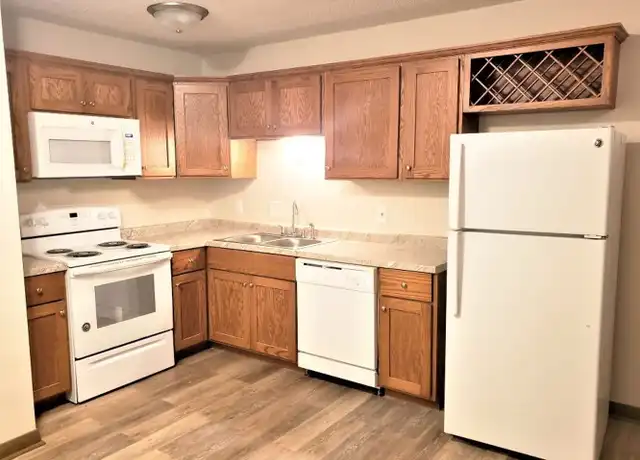 Property at 1420 W Glen Ave Apt 406, Peoria, IL, 61614, 2 beds, 1.5 baths, [object Object]