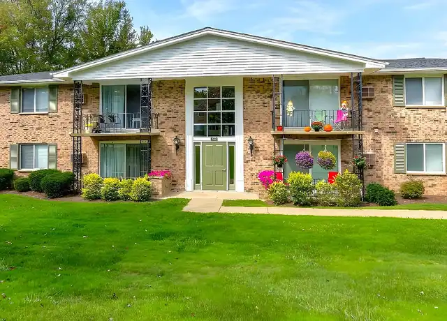 Property at Armor Heights - 70 Hedgerow Dr, Orchard Park, NY, 14127, 1-2 bed, 1 bath, [object Object]