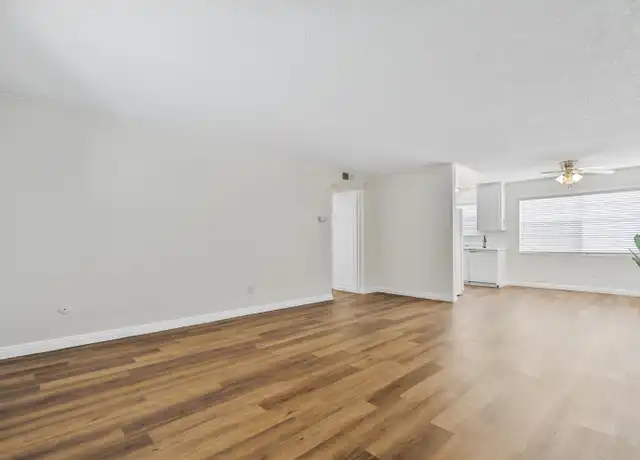 Property at 7614 Parkway Dr Unit 2L, La Mesa, CA, 91942, 2 beds, 1 bath, [object Object]