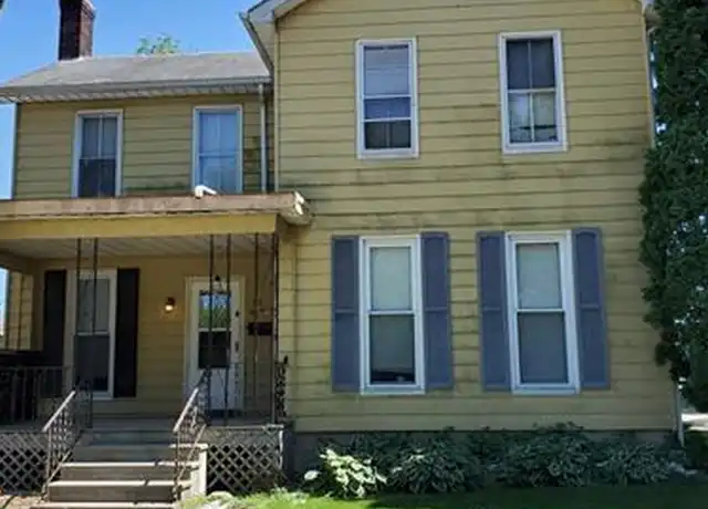 Property at 15 E Monterey St, Freeport, IL, 61032, 1 bed, 1 bath, [object Object]