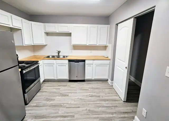 Property at 1580 E Mound St Unit B, Columbus, OH, 43205, 2 beds, 1 bath, [object Object]