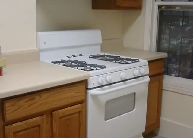 Property at 848 Huntington Ave Unit 2, Boston, MA, 02115, 3 beds, 1 bath, [object Object]