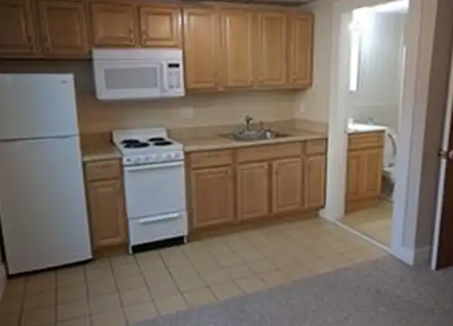 Property at 1504 Concord St Unit 1R, Framingham, MA, 01701, 1 bed, 1 bath, [object Object]