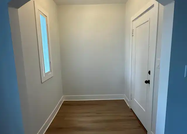 Property at 5504 N Kimball Ave Unit Unit, Chicago, IL, 60625, 2 beds, 1 bath, [object Object]