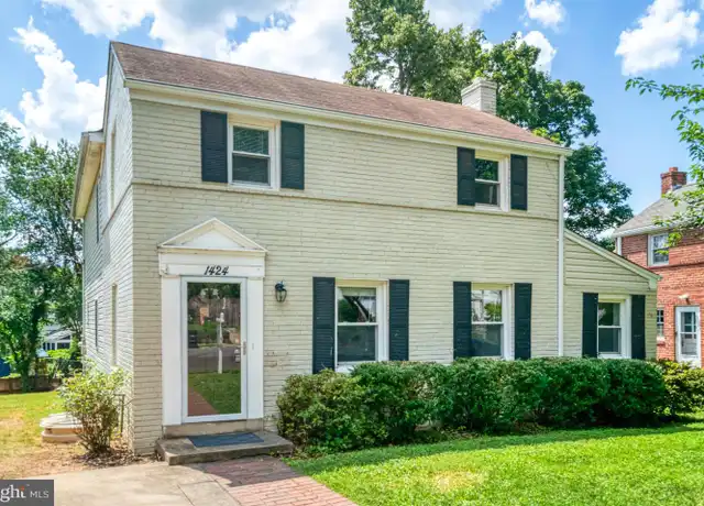 Property at 1424 N Longfellow St, Arlington, VA, 22205, 5 beds, 3.5 baths, [object Object]