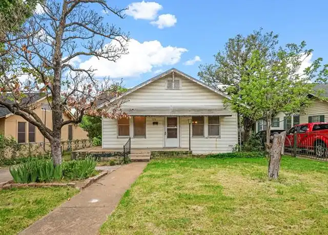 Property at 520 Brooks Ave, Dallas, TX, 75208, 3 beds, 2 baths, [object Object]