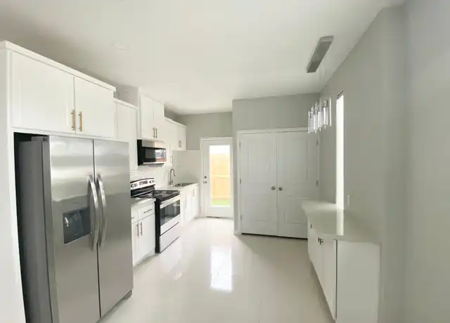 Property at 201 W Saint Helena Ave Unit 1 2 3 4, Edinburg, TX, 78541, 3 beds, 2 baths, [object Object]