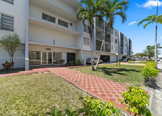 Property at 1250 NE 125th St Unit 405C, North Miami, FL, 33161, 1 bed, 1.5 baths, [object Object]
