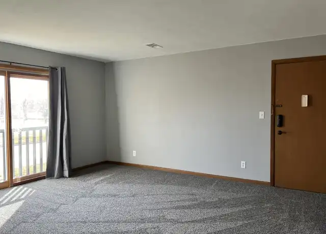 Property at 2660 2nd Ave N Unit 4, Fort Dodge, IA, 50501, 2 beds, 1.5 baths, [object Object]