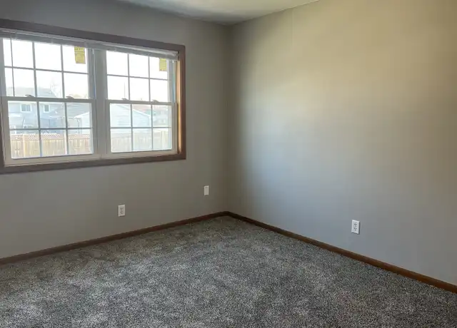 Property at 2660 2nd Ave N Unit 4, Fort Dodge, IA, 50501, 2 beds, 1.5 baths, [object Object]