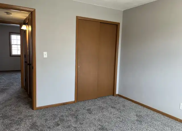 Property at 2660 2nd Ave N Unit 4, Fort Dodge, IA, 50501, 2 beds, 1.5 baths, [object Object]