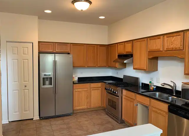 Property at 1947 Sundrop Ct, Bartlett, IL, 60103, 2 beds, 3.5 baths, [object Object]