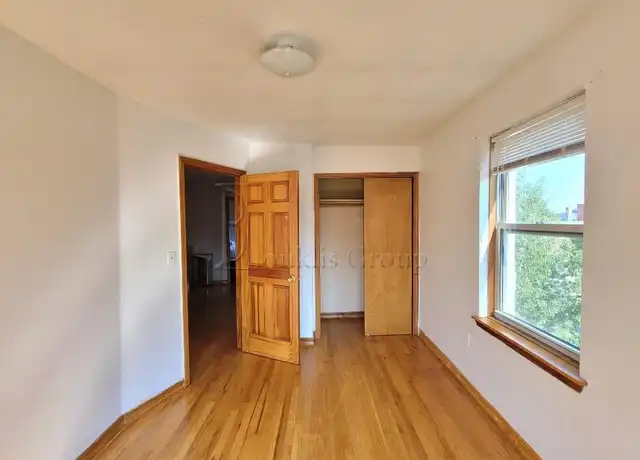 Property at 28-20 21st Ave Fl 3, Queens, NY, 11105, 3 beds, 1 bath, [object Object]