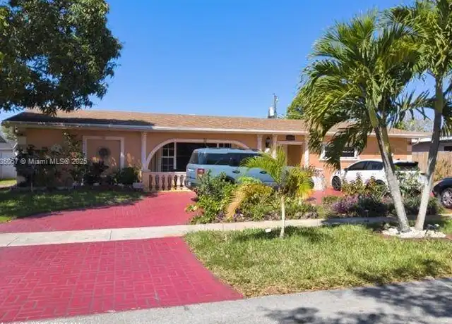 Property at 3300 Garnet Rd, Miramar, FL, 33025, 5 beds, 3 baths, [object Object]