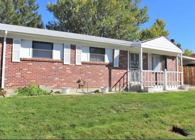 Property at 5542 Scranton St, Denver, CO, 80239, 6 beds, 3 baths, [object Object]