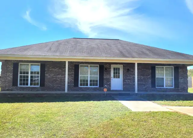Property at 5 Moore Rd, Fort Mitchell, AL, 36856, 3 beds, 2 baths, [object Object]