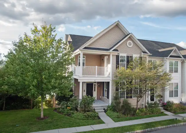 Property at 27 Warrington Round Unit 27, Danbury, CT, 06810, 3 beds, 2.5 baths, [object Object]