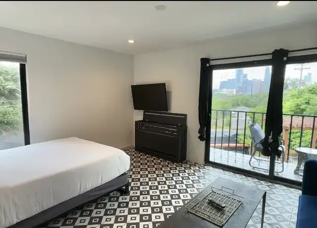 Property at 201 Academy Dr Unit 204, Austin, TX, 78704, 1 bed, 1 bath, [object Object]