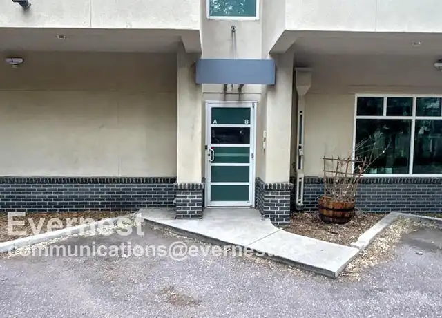 Property at 1621 W Colorado Ave Unit b, Colorado Springs, CO, 80904, 1 bed, 1 bath, [object Object]